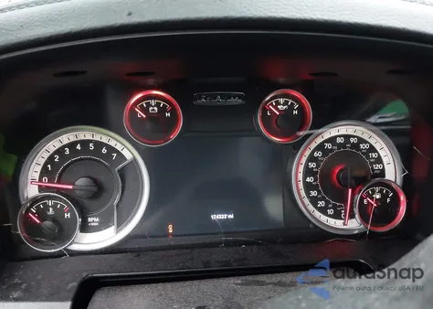 2015 Ram 1500 Sport из США, поврежденный, VIN 1C6RR7MT3FS743444